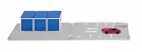 Garagen und Parkplatz