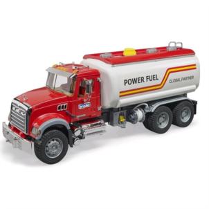 Bruder MACK Granite Tankwagen